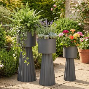 Stylish 3-Piece Metal Plant Set